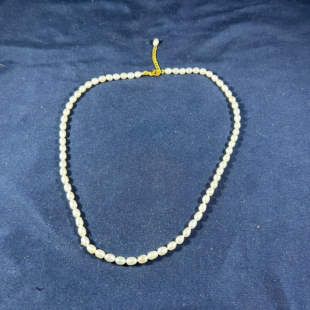 Freshwater Pearl Necklace With Gold-Plated Chain & Lobster Clasp